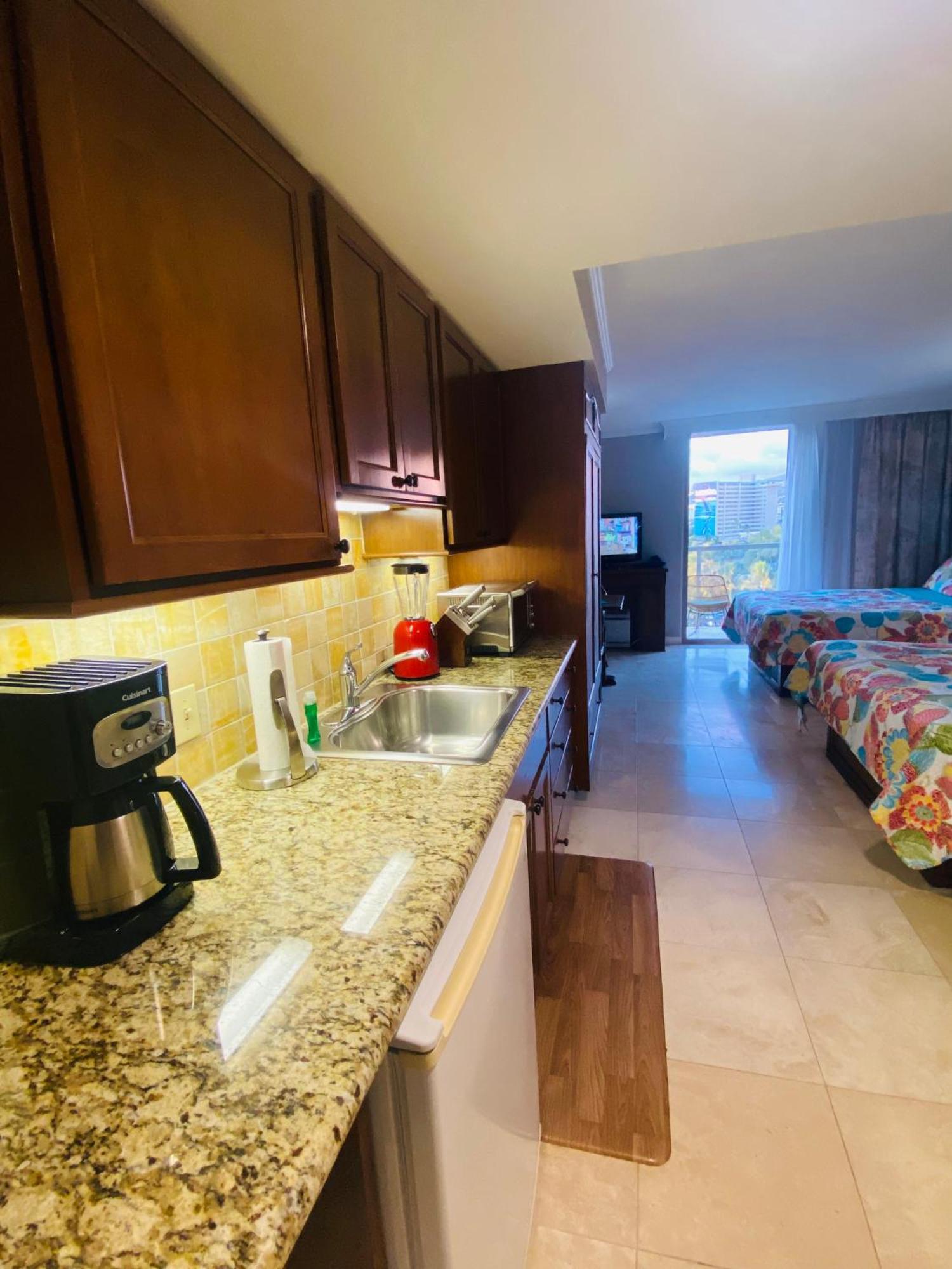 Cozy Studio With Free Parking In Waikiki هونولولو المظهر الخارجي الصورة